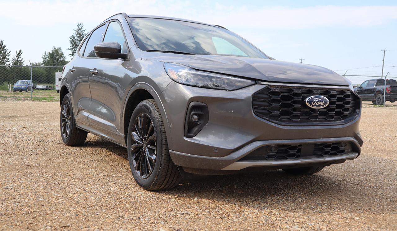 2024 Ford Escape ST-Line Elite Photo1