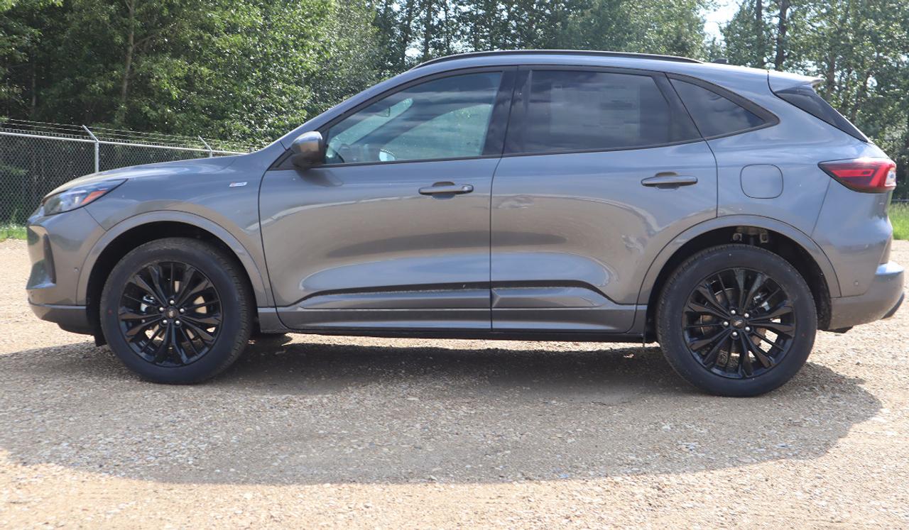 2024 Ford Escape ST-Line Elite Photo3