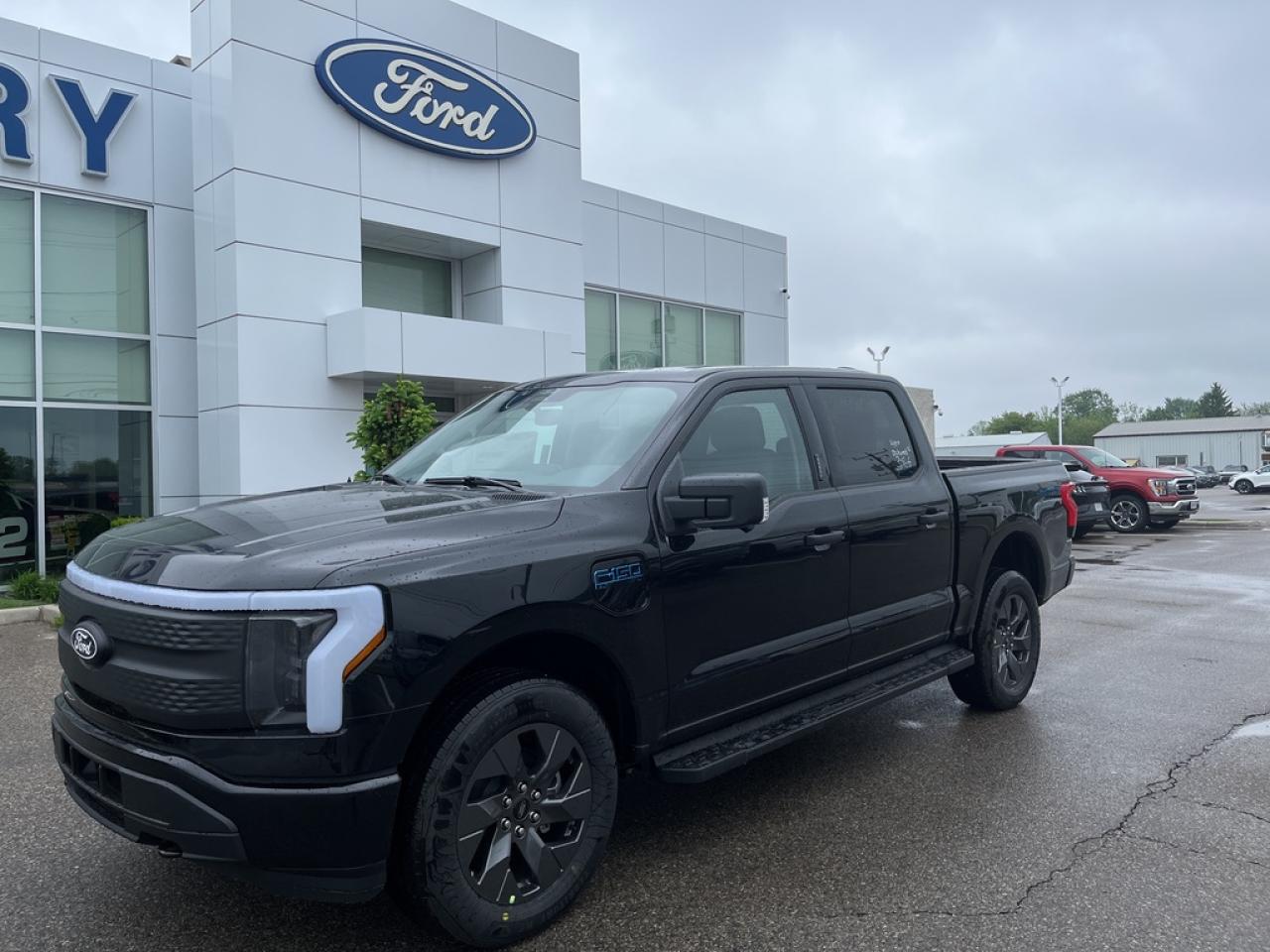 New 2024 Ford F-150 Lightning XLT for sale in Chatham, ON