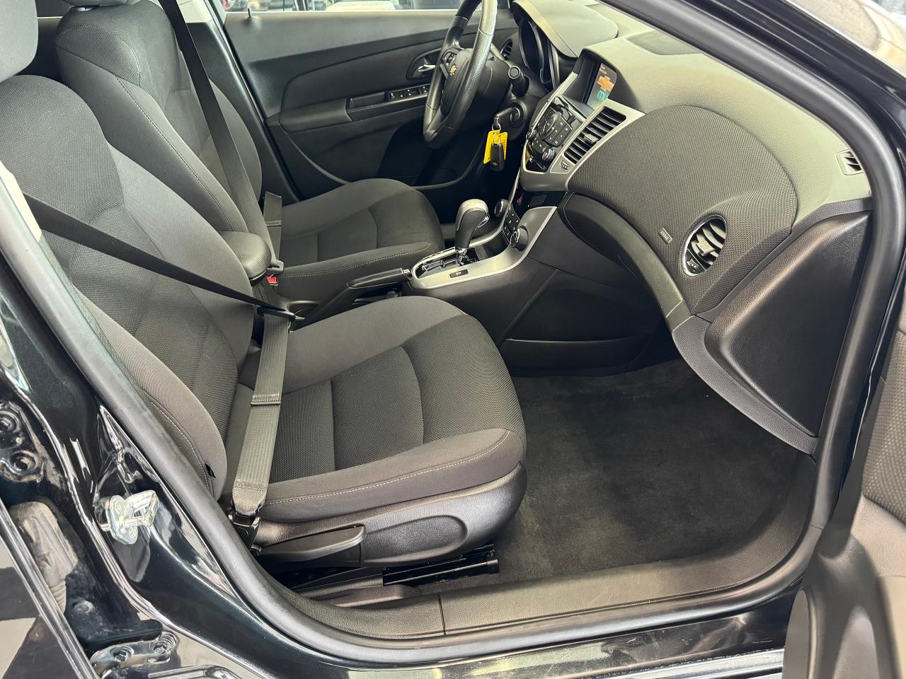 2016 Chevrolet Cruze LIMITED LT+Camera+Remote Start+CLEAN CARFAX Photo20