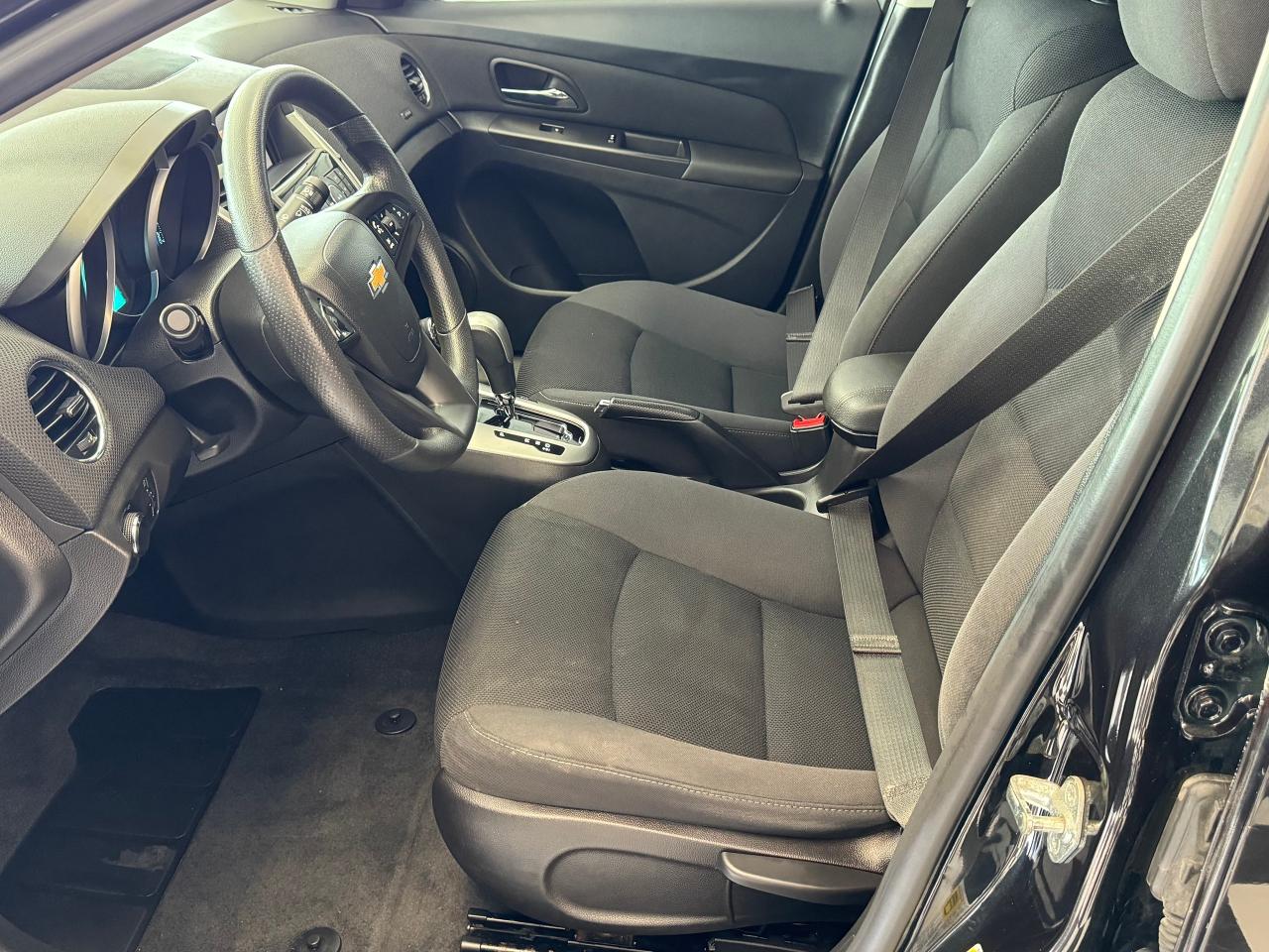 2016 Chevrolet Cruze LIMITED LT+Camera+Remote Start+CLEAN CARFAX - Photo #17