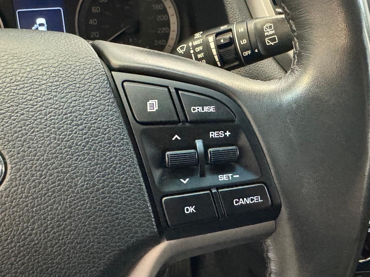 2018 Hyundai Tucson Premium GLS AWD+ApplePlay+New Tires+ACCIDENT FREE Photo102