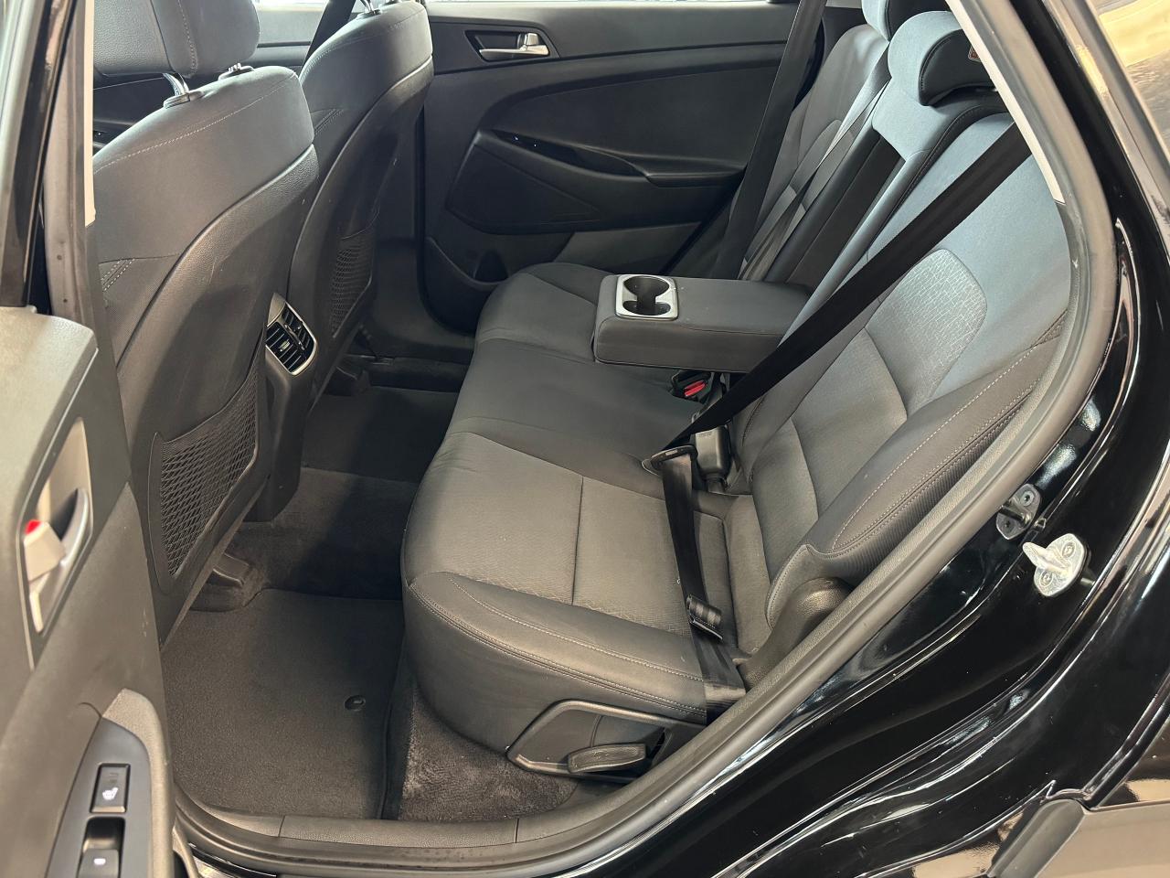 2018 Hyundai Tucson Premium GLS AWD+ApplePlay+New Tires+ACCIDENT FREE - Photo #24