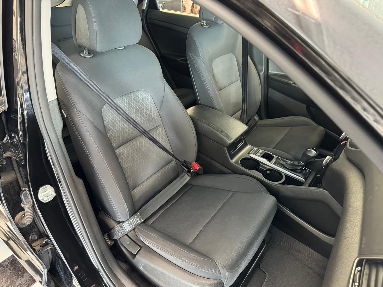 2018 Hyundai Tucson Premium GLS AWD+ApplePlay+New Tires+ACCIDENT FREE Photo84