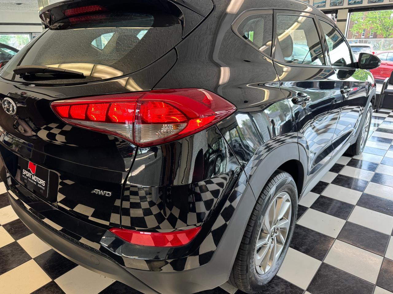 2018 Hyundai Tucson Premium GLS AWD+ApplePlay+New Tires+ACCIDENT FREE Photo100