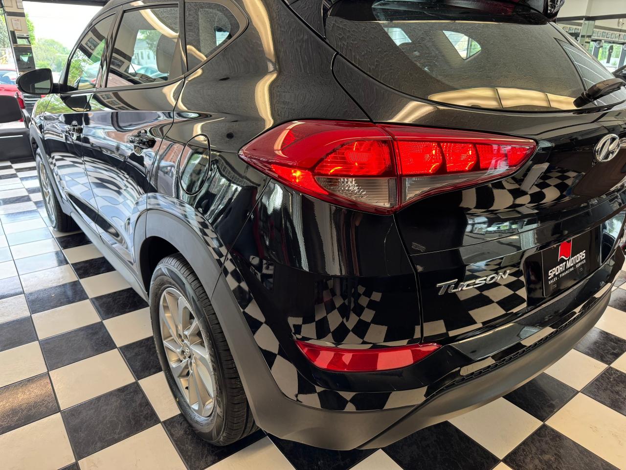 2018 Hyundai Tucson Premium GLS AWD+ApplePlay+New Tires+ACCIDENT FREE Photo99