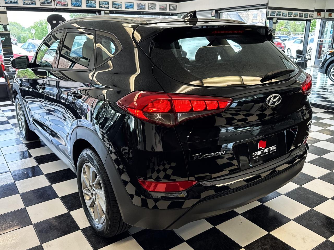 2018 Hyundai Tucson Premium GLS AWD+ApplePlay+New Tires+ACCIDENT FREE Photo2