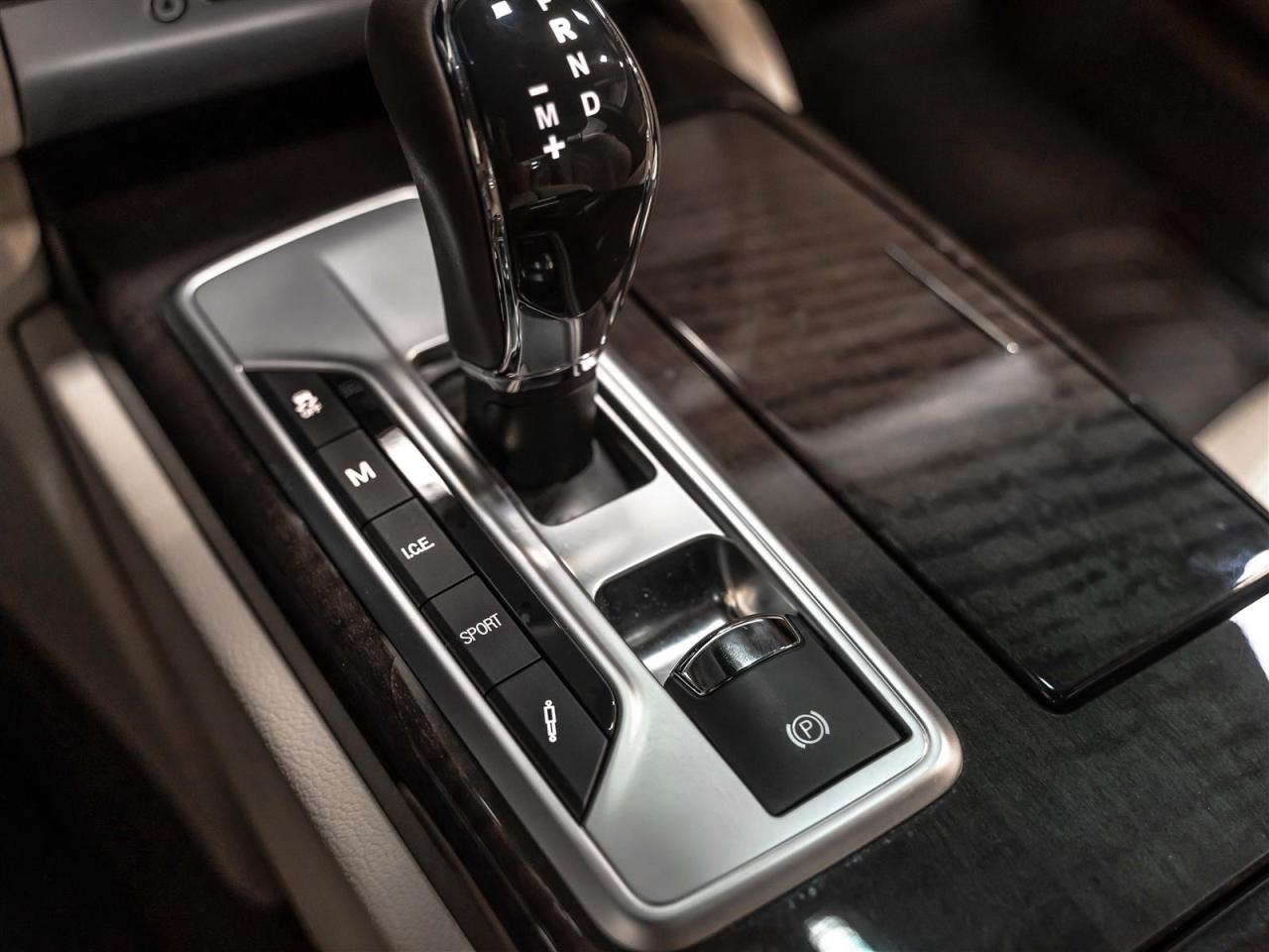 2014 Maserati Quattroporte S Q4|NAVI|REARCAM|LOW KM'S|ONE OWNER Photo