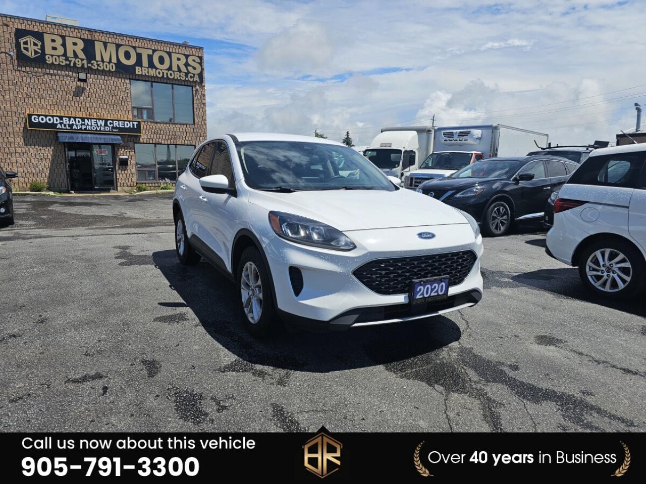 2020 Ford Escape Special Edition Photo2