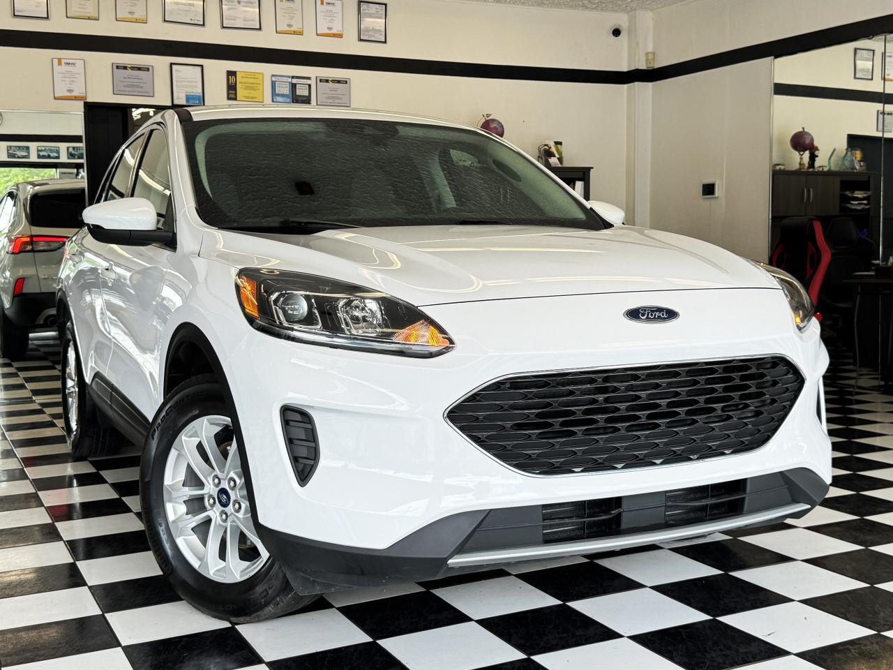 2021 Ford Escape SE AWD+LaneKeep+Pre Collision Assist+CLEAN CARFAX - Photo #16