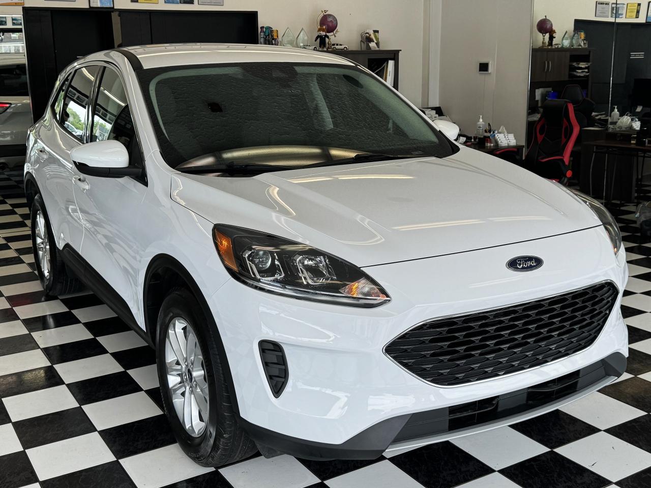 2021 Ford Escape SE AWD+LaneKeep+Pre Collision Assist+CLEAN CARFAX Photo69