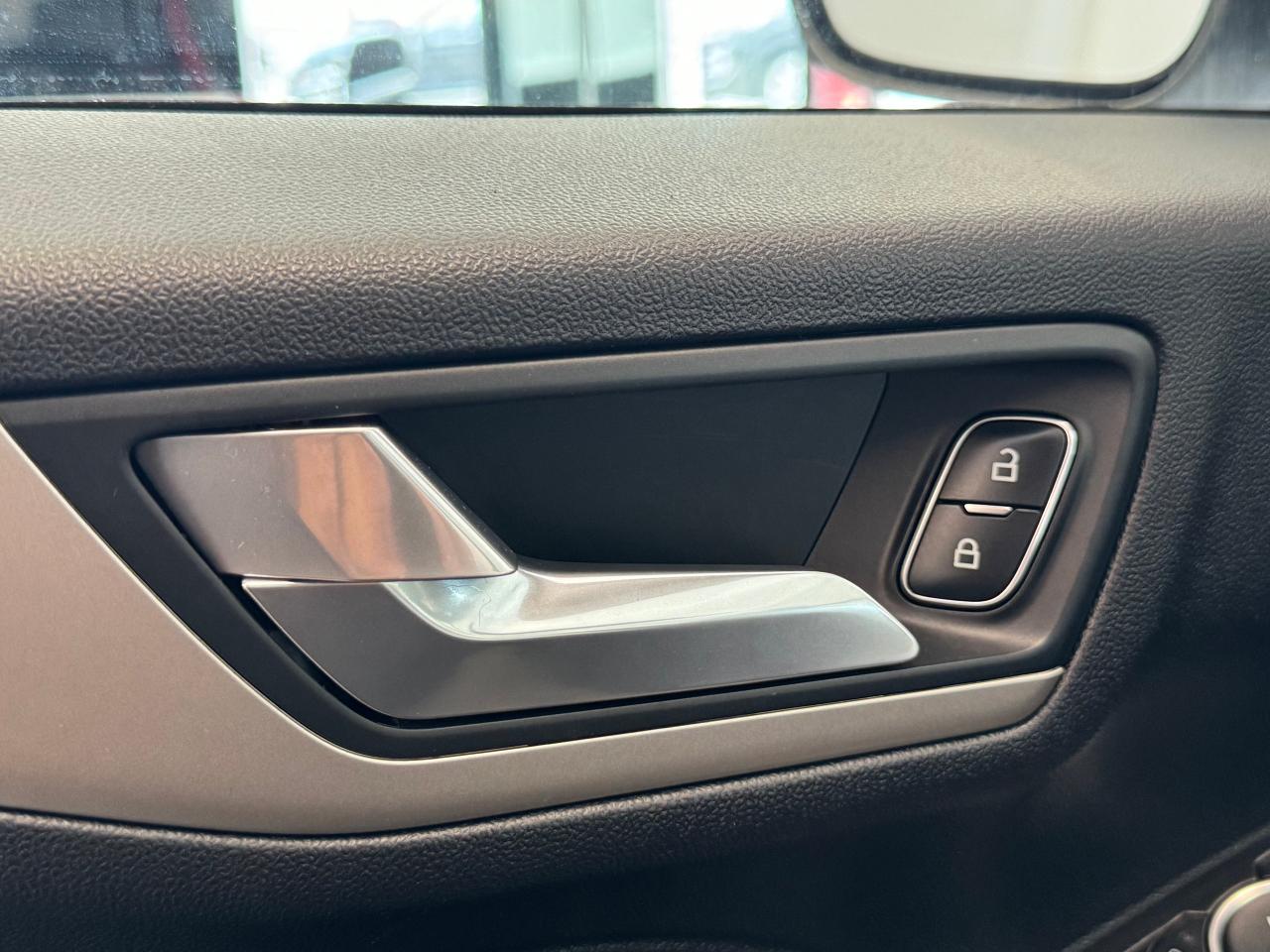 2021 Ford Escape SE AWD+LaneKeep+Pre Collision Assist+CLEAN CARFAX Photo116