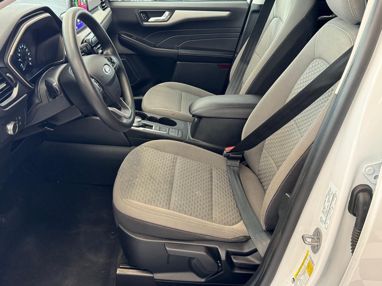 2021 Ford Escape SE AWD+LaneKeep+Pre Collision Assist+CLEAN CARFAX Photo84