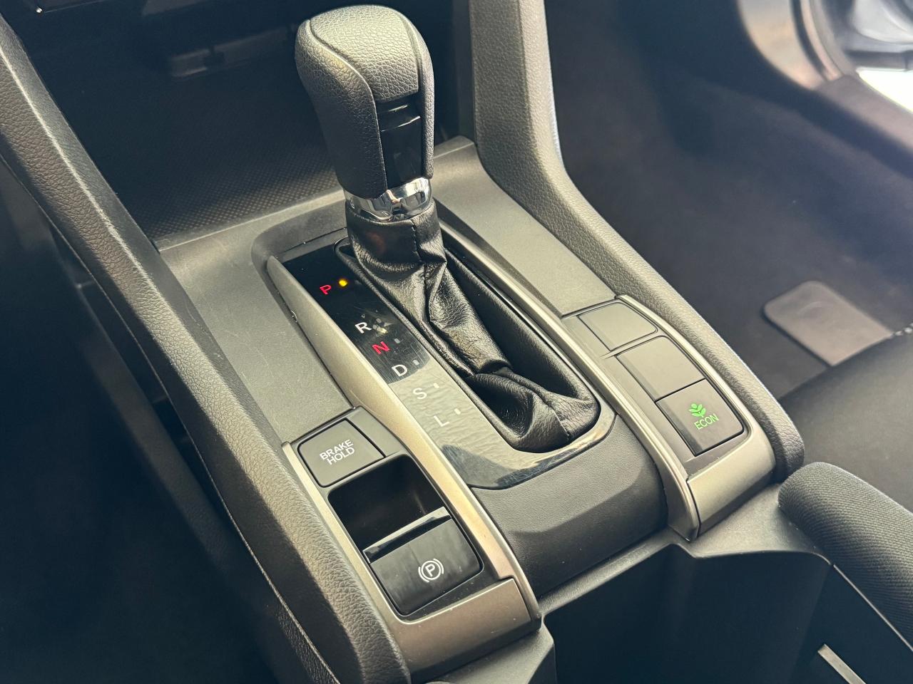2018 Honda Civic LX  W/Honda Sense+New Tires+A/C+ApplePlay+Camera - Photo #31