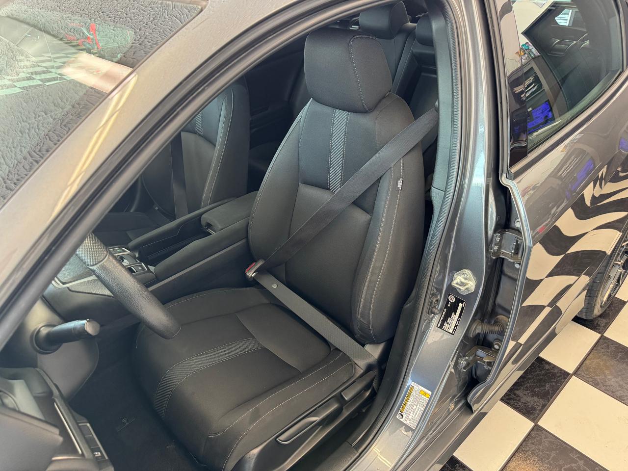 2018 Honda Civic LX  W/Honda Sense+New Tires+A/C+ApplePlay+Camera - Photo #17