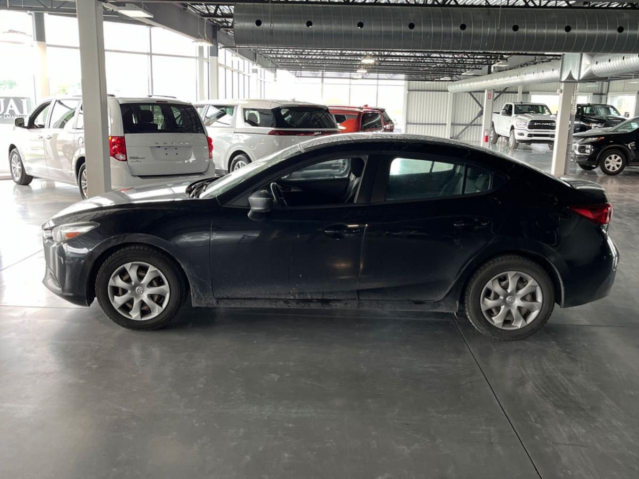 2018 Mazda MAZDA3 GX Photo4