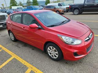 Used 2013 Hyundai Accent GL for sale in Waterloo, ON