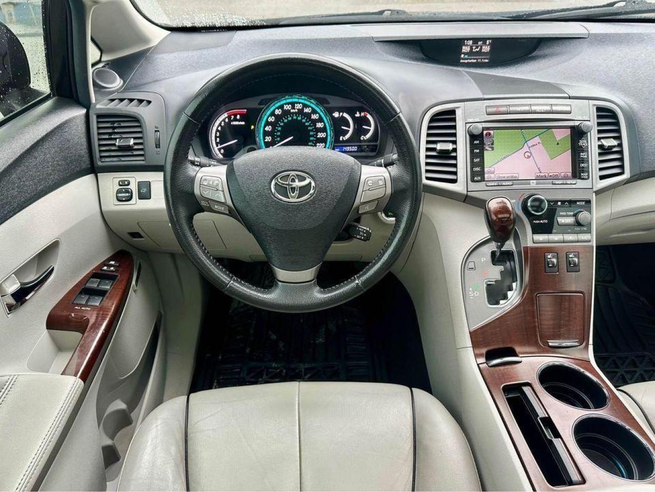 2012 Toyota Venza Limited Edition - Certified - Photo #4