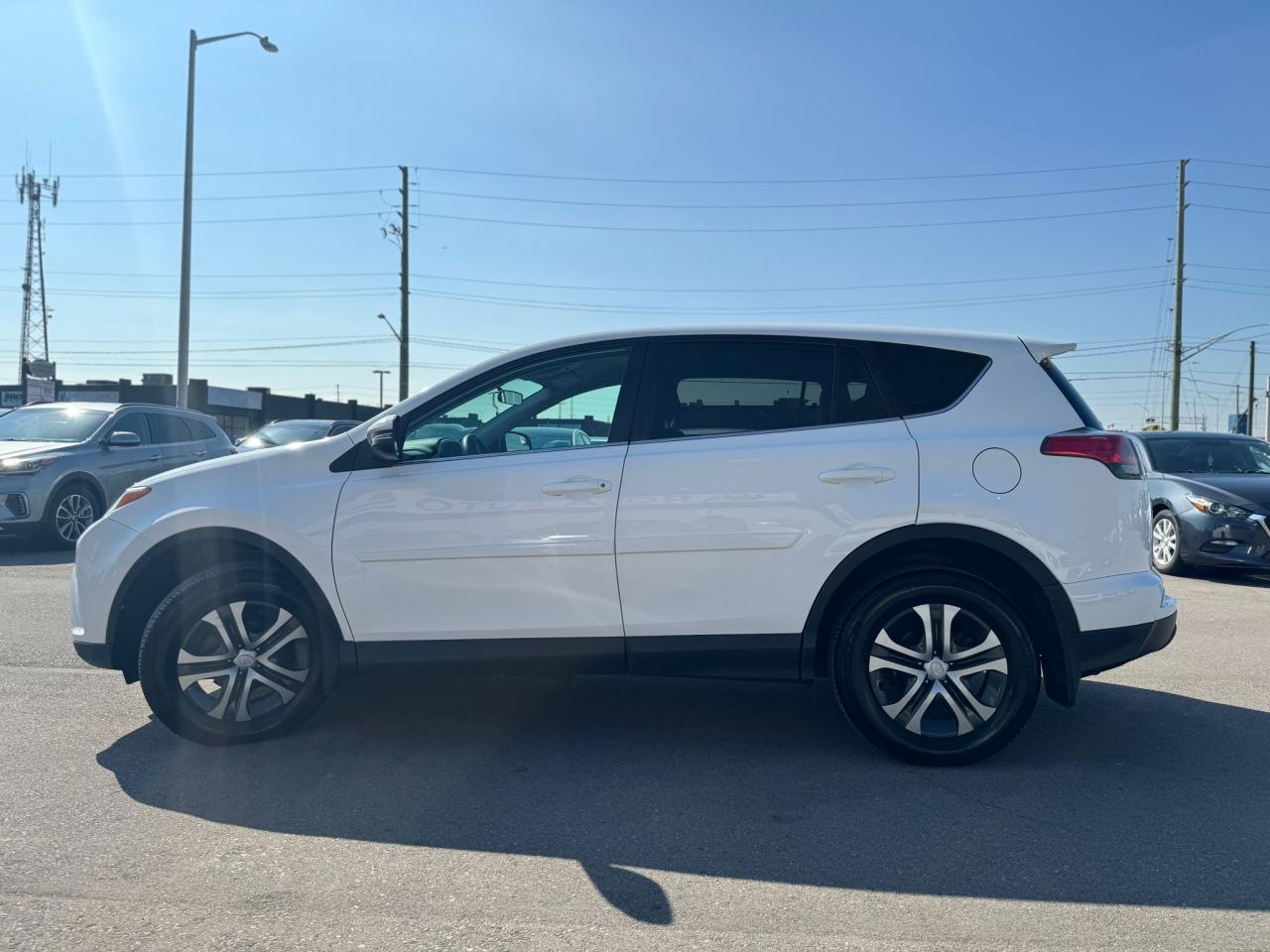 2016 Toyota RAV4 AUTO AWD NO ACCIDENT 4NEW BRAKES BLUETOOTH - Photo #4