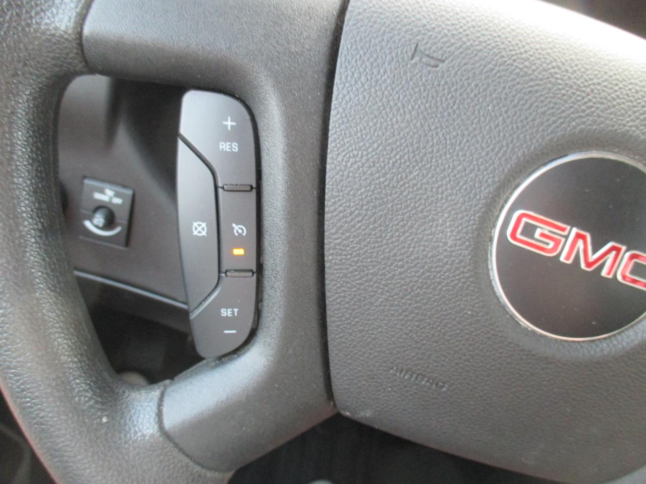 2022 GMC Savana Cargo Van RWD 2500 135" - Photo #12