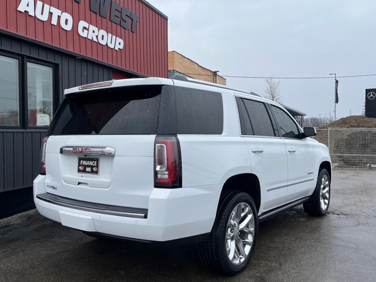 2019 GMC Yukon 4WD 4dr Denali - Photo #3