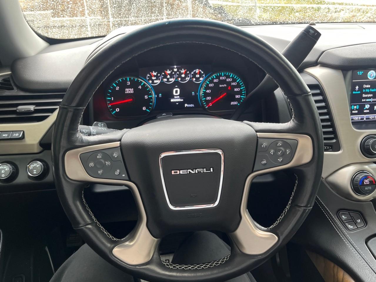 2019 GMC Yukon 4WD 4dr Denali - Photo #19