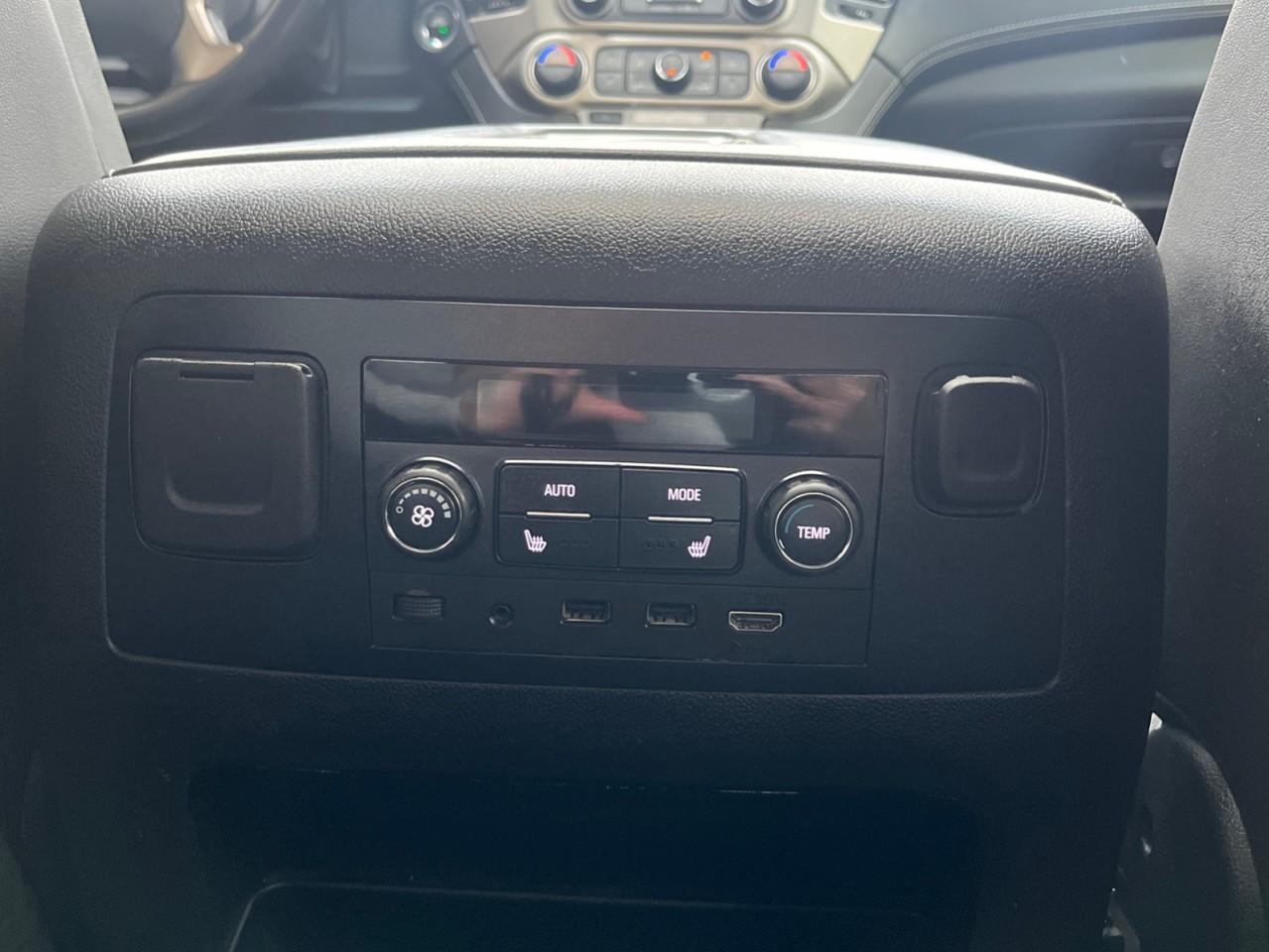 2019 GMC Yukon 4WD 4dr Denali - Photo #36