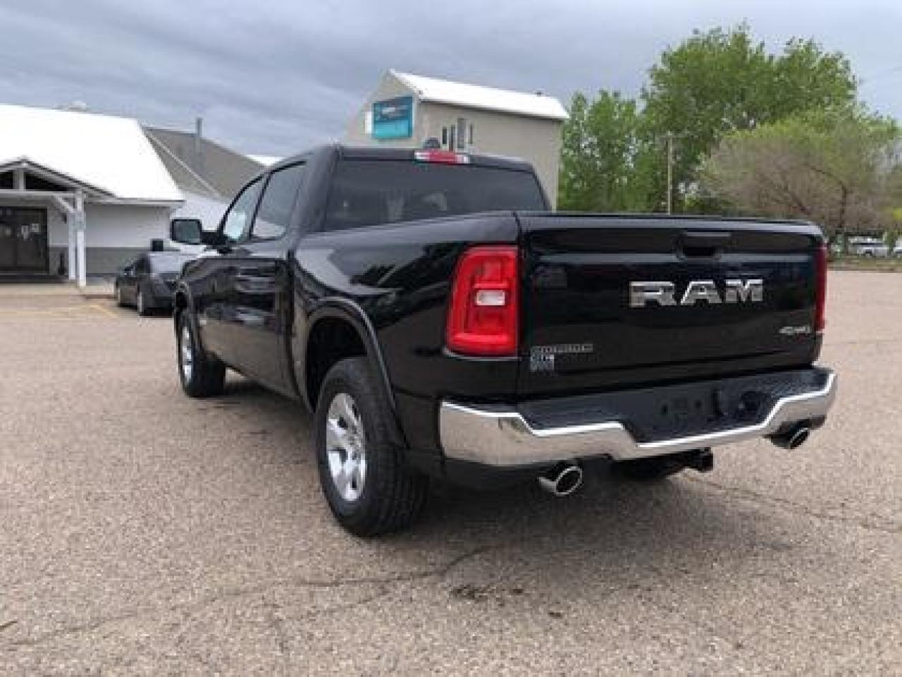 2025 RAM 1500 Big Horn 4x4 Crew Cab 5'7  Box #146 Photo