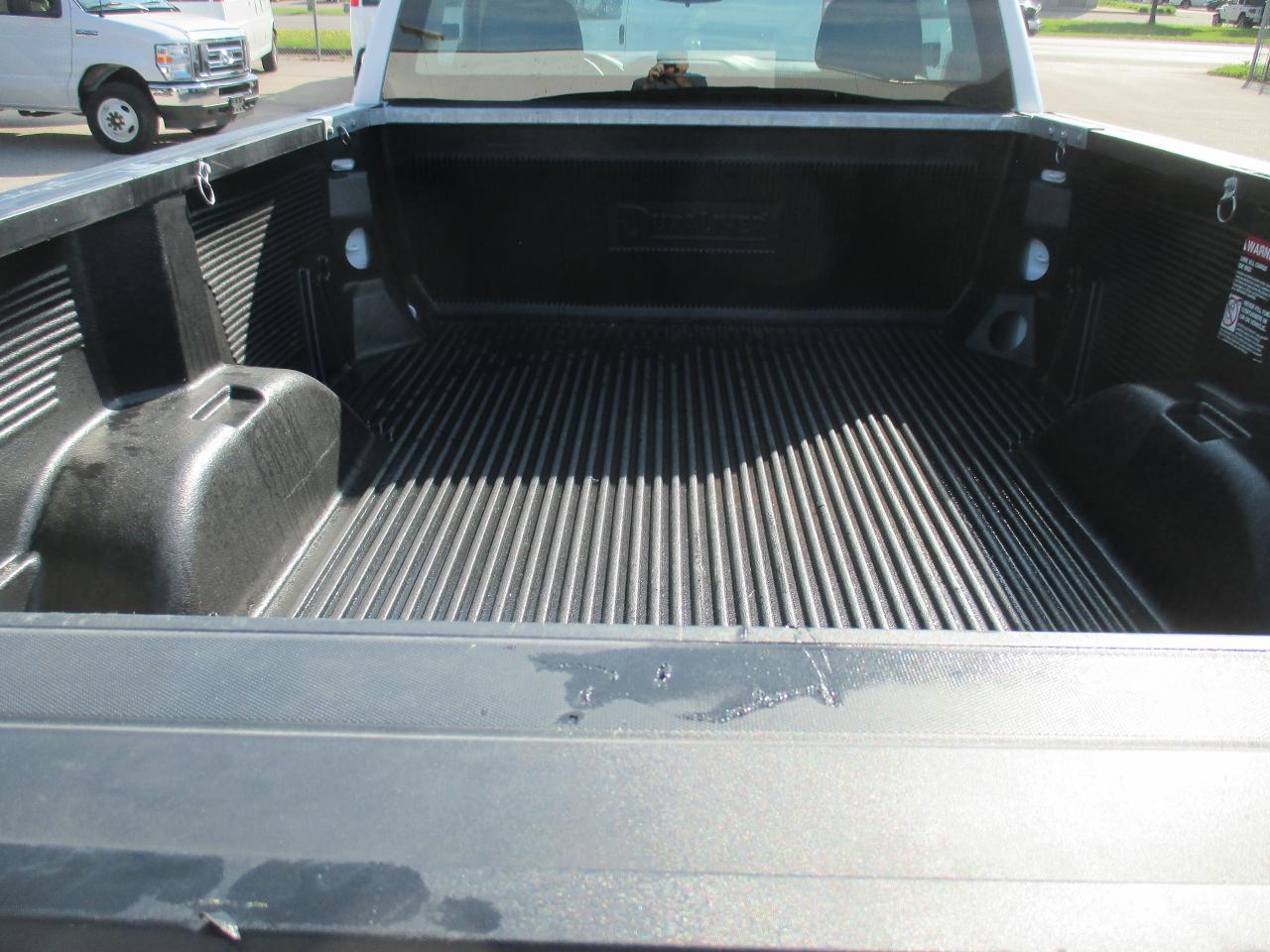 2023 Chevrolet Silverado 1500 2WD Reg Cab 140" Work Truck LONG BOX - Photo #8