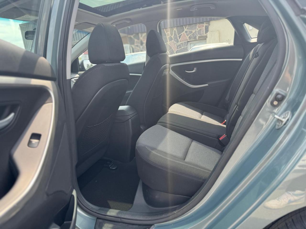 2014 Hyundai Elantra GT MANUAL NO ACCIDENT ALL NEW TIRES BLUETOOTH SUNROOF - Photo #13