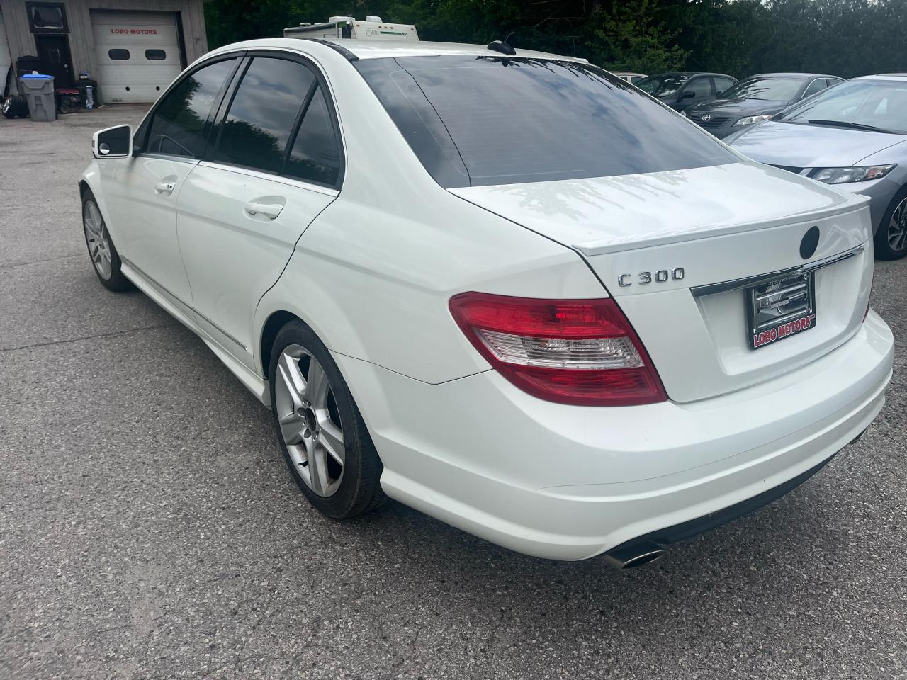 2011 Mercedes-Benz C-Class C 300 Photo4