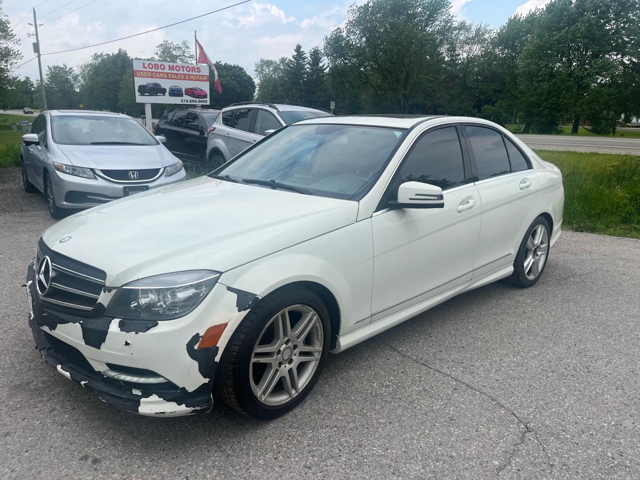 2011 Mercedes-Benz C-Class C 300 - Photo #2