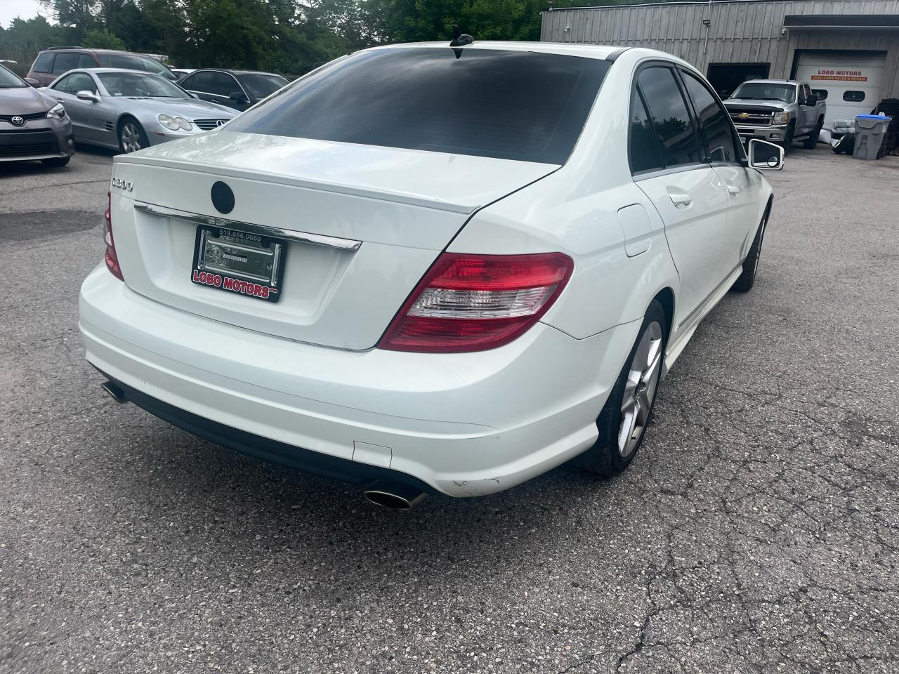 2011 Mercedes-Benz C-Class C 300 Photo3