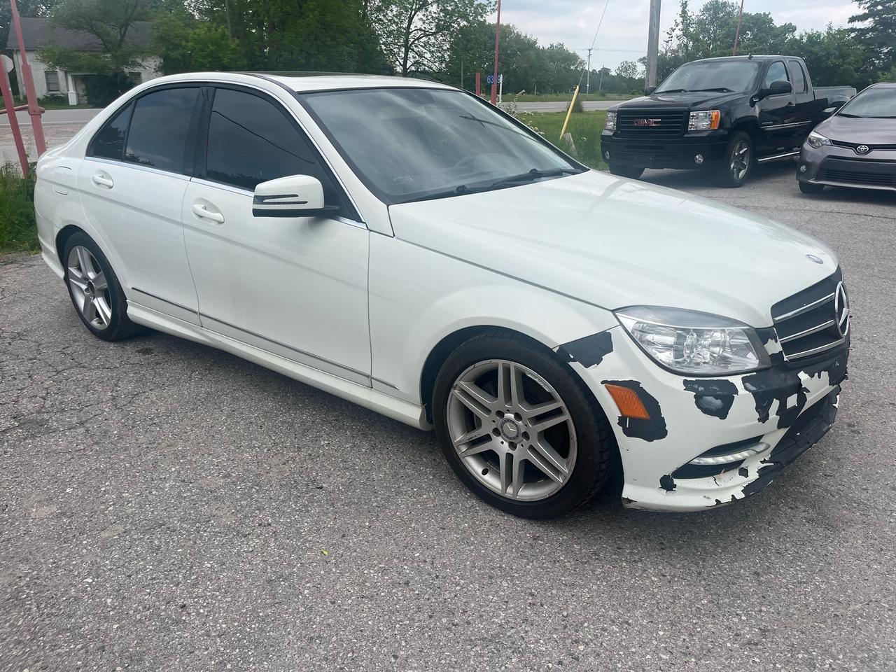 2011 Mercedes-Benz C-Class C 300 Photo