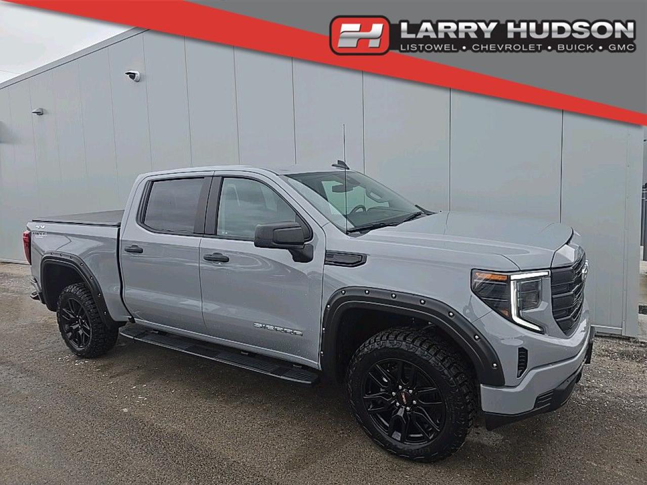 New 2024 GMC Sierra 1500 2