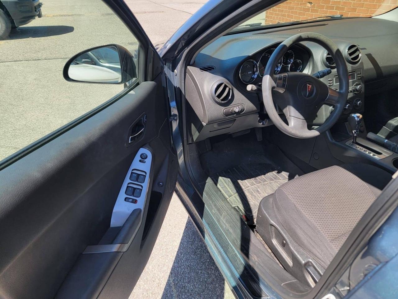 2006 Pontiac G6 4dr Sdn Photo