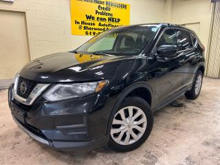 Used 2018 Nissan Rogue S for sale in Windsor, ON