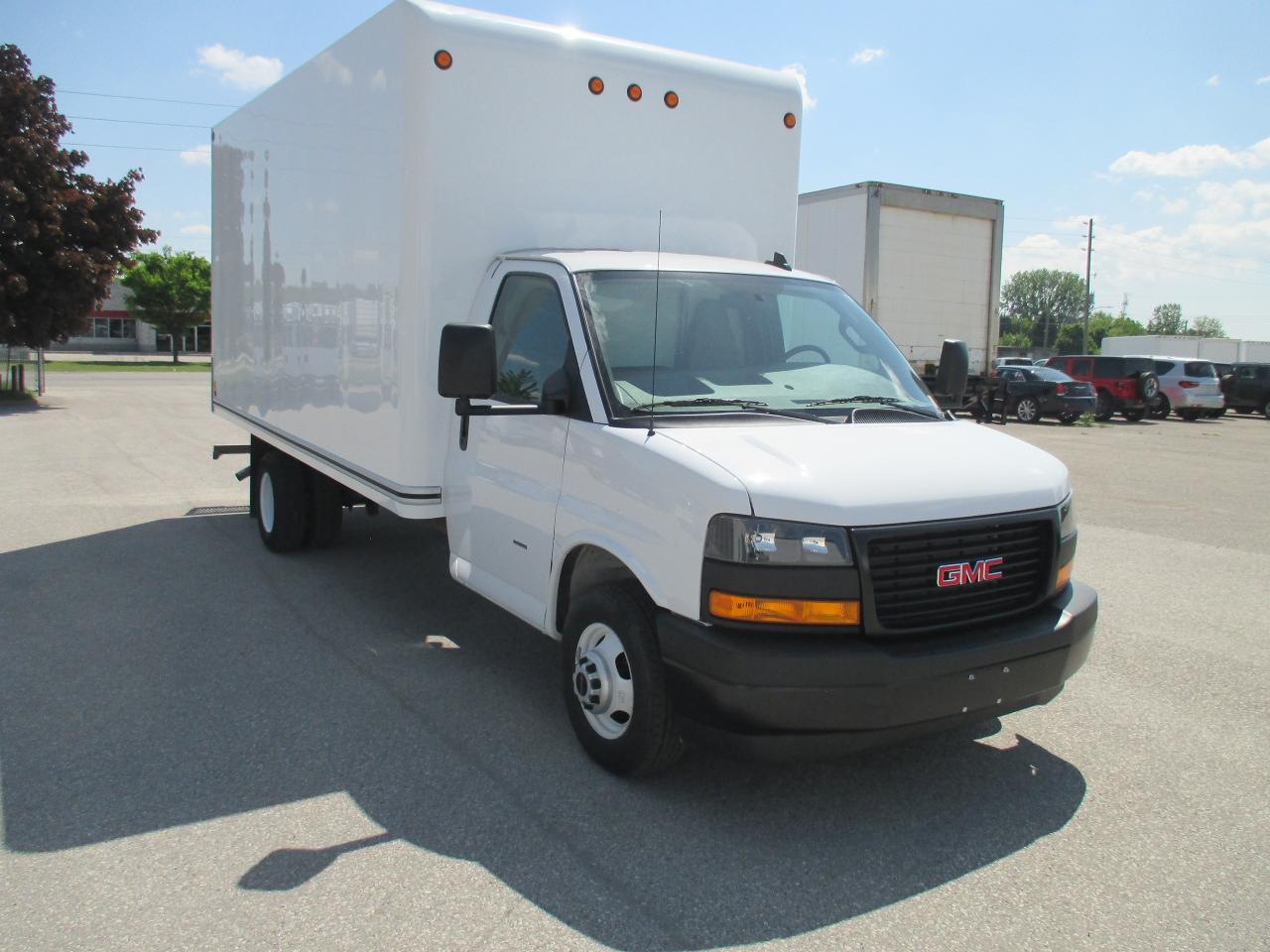 2023 GMC Savana 3500 3500 Van 177" 16 Ft. UNICELL BODY 91 inch,floor to - Photo #3