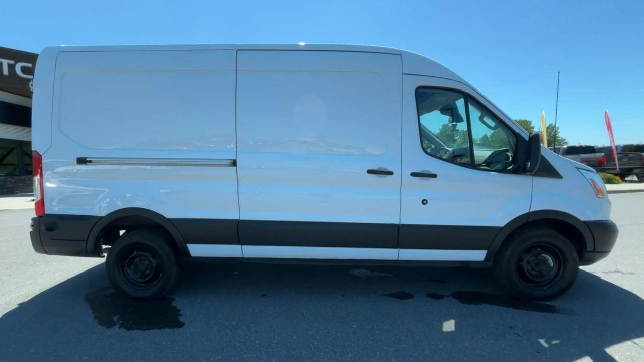 2019 Ford Transit 250 AIR CONDITIONING, ELECTRIC WINDOWS, BACK UP CAM!! Photo4