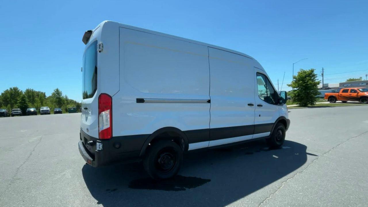 2019 Ford Transit 250 AIR CONDITIONING, ELECTRIC WINDOWS, BACK UP CAM!! Photo3