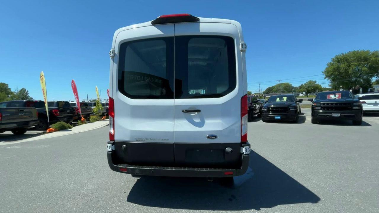 2019 Ford Transit 250 AIR CONDITIONING, ELECTRIC WINDOWS, BACK UP CAM!! Photo2