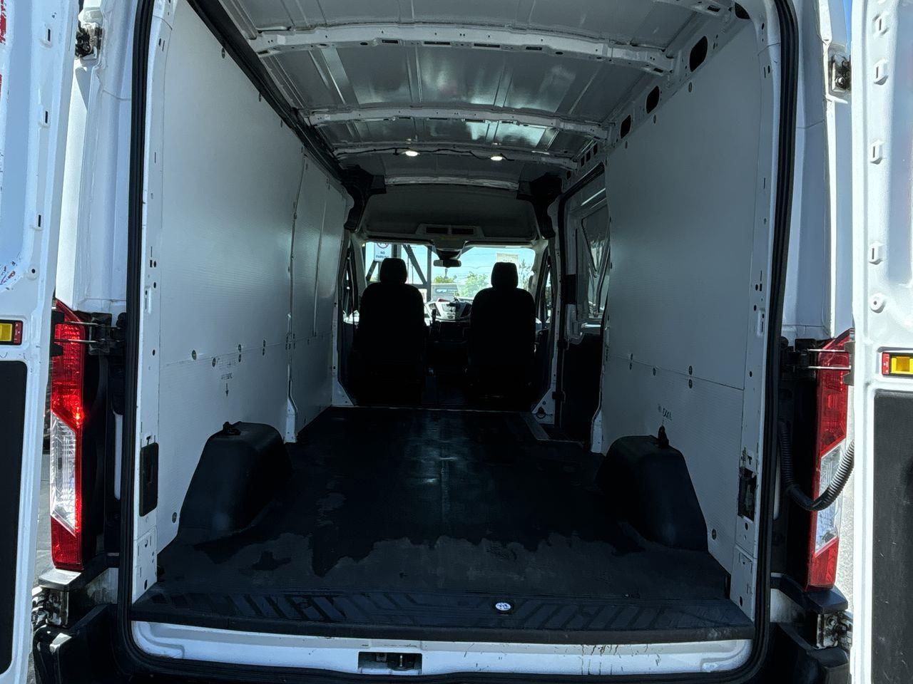 2019 Ford Transit 250 AIR CONDITIONING, ELECTRIC WINDOWS, BACK UP CAM!! Photo