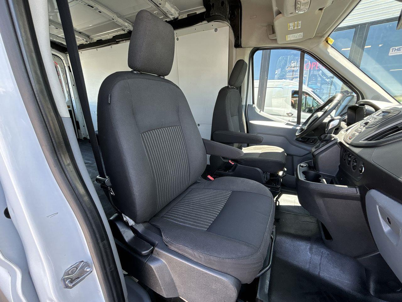 2019 Ford Transit 250 AIR CONDITIONING, ELECTRIC WINDOWS, BACK UP CAM!! Photo