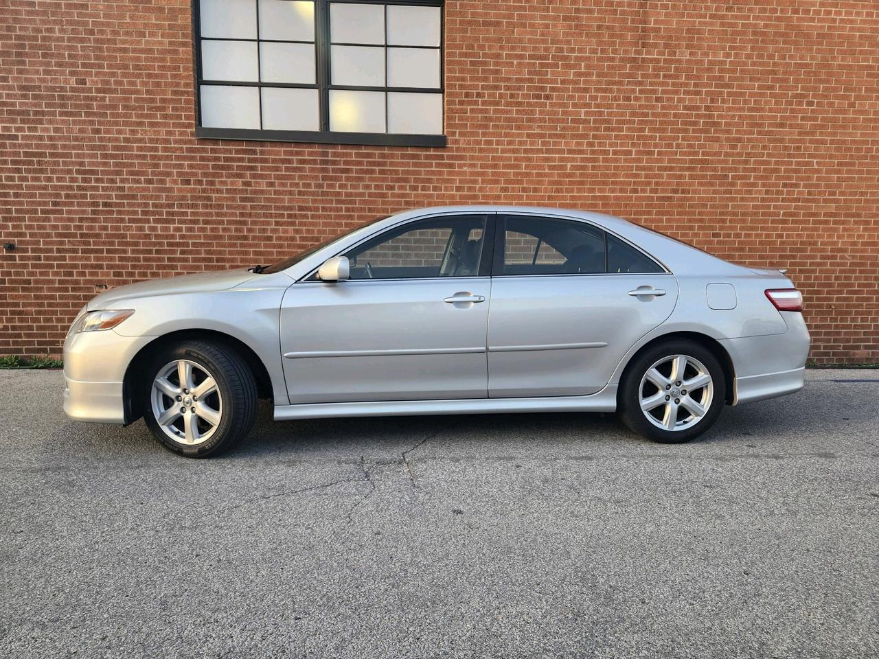 2007 Toyota Camry SE - 5 Speed Manual  Rare Car Photo