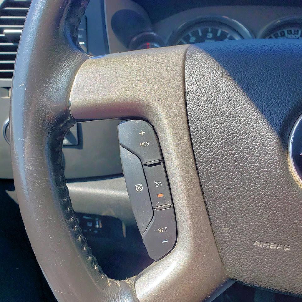 2013 Chevrolet Silverado 1500 4WD Crew  Leather, Z71, only 96,342 KM - Photo #14