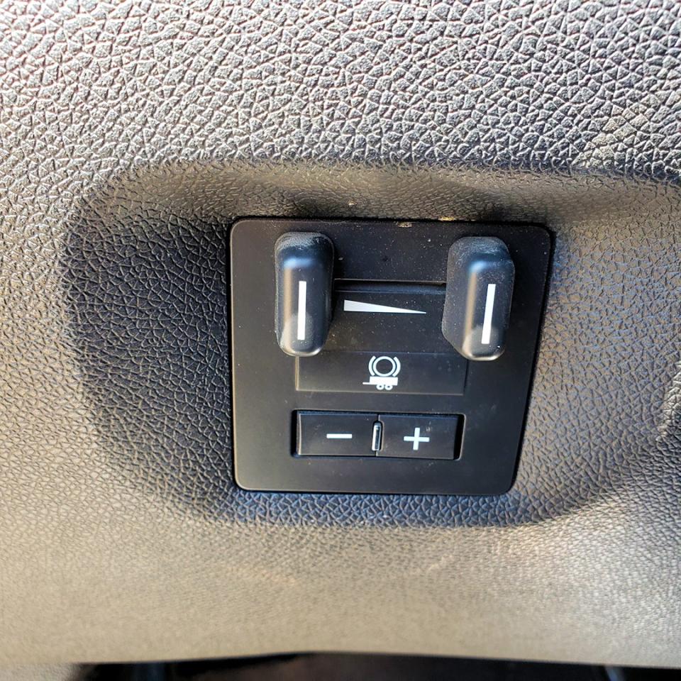 2013 Chevrolet Silverado 1500 4WD Crew  Leather, Z71, only 96,342 KM - Photo #12