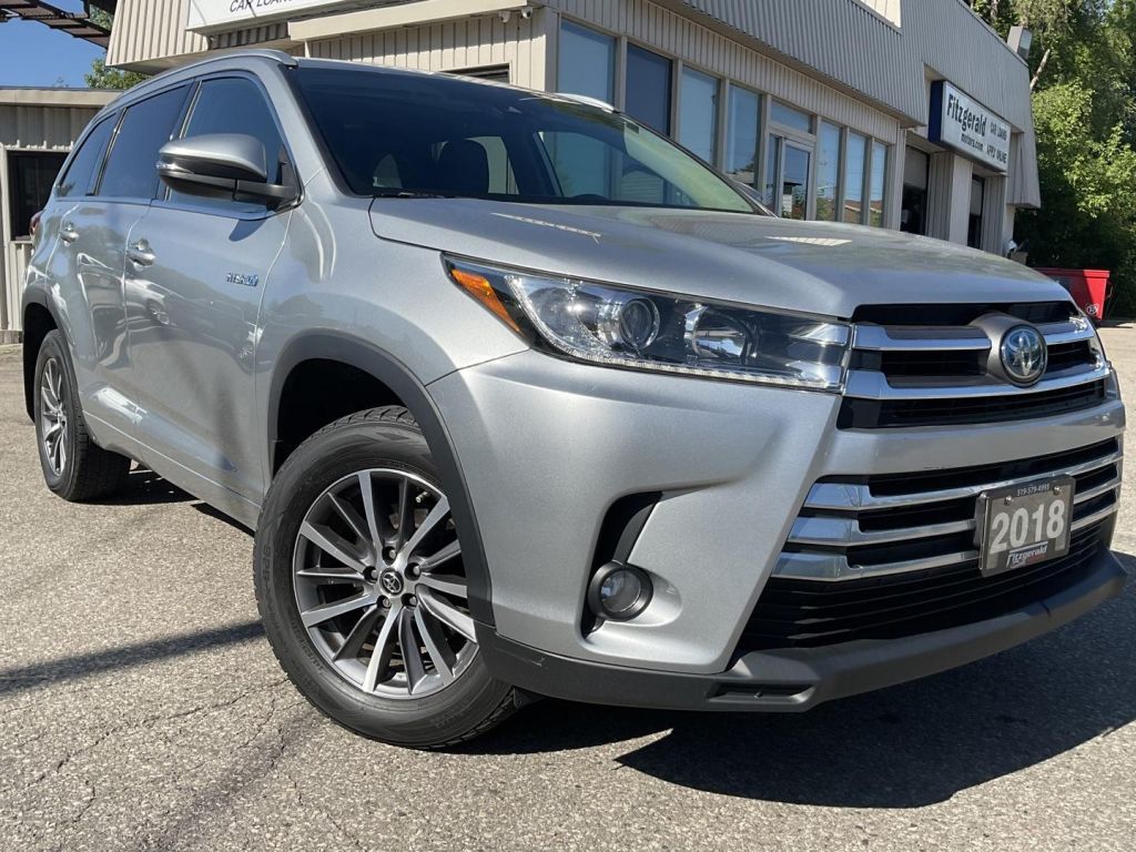 Used 2018 Toyota Highlander HYBRID XLE AWD -LEATHER! NAV! BACK-UP CAM! BSM! SUNROOF! for Sale in Kitchener, Ontario