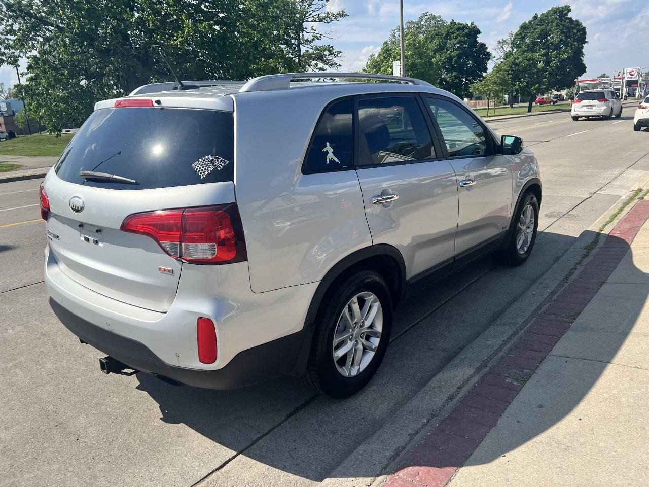2014 Kia Sorento AWD 4dr I4 GDI Auto LX - Photo #9