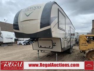 Used 2019 Rockwood ULTRA LITE FIFTH WHEEL SERIES 2881S for sale in Calgary, AB