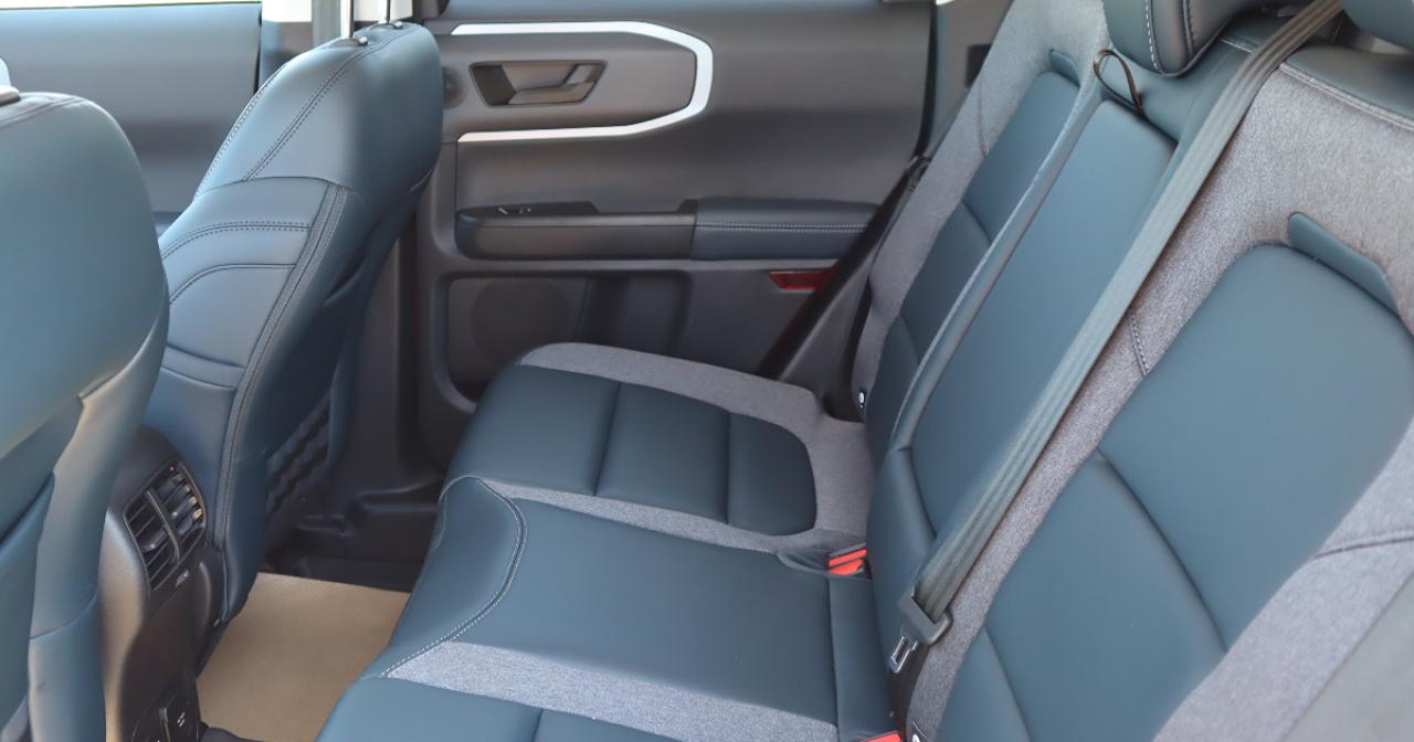 2024 Ford Bronco Sport Outer Banks Photo5